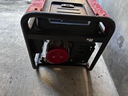  エンジン発電機　EG-2060D 動作確認済み