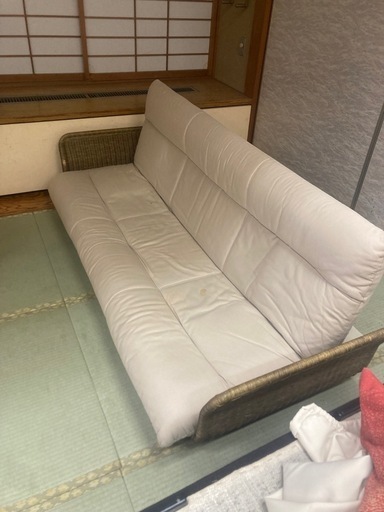 3人用ソファーベッド早い者勝ち