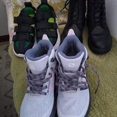 ダットスニーカー他３足まとめて激安価格！