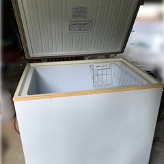 謝礼あり【ジャンク】冷凍庫の画像