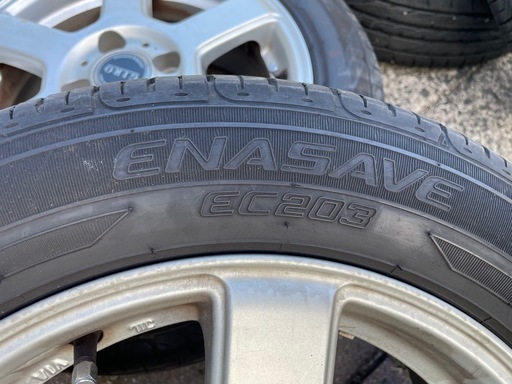 夏タイヤ　ダンロップ　185/60R15 4本 