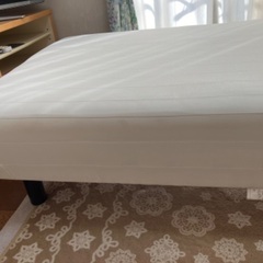 足つきマットレスの画像