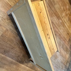 IKEAのベッドをDIYしたベンチの画像