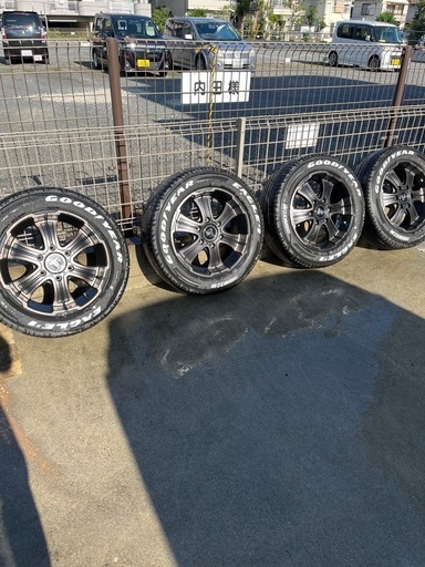 ハイエース　タイヤホイールセット　215/60R17