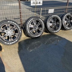 ハイエース　タイヤホイールセット　215/60R17