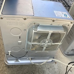 石油ファンヒーターの画像
