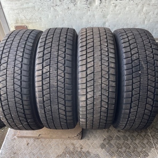 バリ山　BRIDGESTONE ブリヂストン　ブリジストン　DM-V3 225/60R18 2022〜2023年製　18インチ