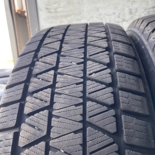 バリ山　BRIDGESTONE ブリヂストン　ブリジストン　DM-V3 225/60R18 2022〜2023年製　18インチ