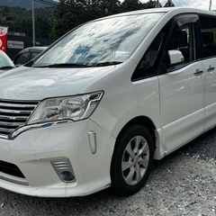 H23(2011)年　日産セレナ　ハイウェイスター