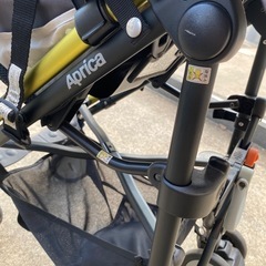 ベビーカーAprica スティックフラット　ｺﾝﾎﾟｼﾞｼｮﾝｸﾞﾘｰﾝの画像