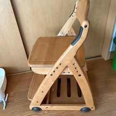 学習用のイス
の画像