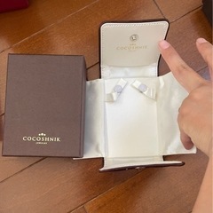 COCOSHNIK アクセサリープレゼント箱　（２つ有り）