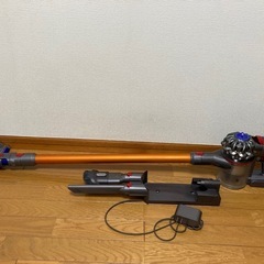 dyson sv10 コードレス掃除機の画像