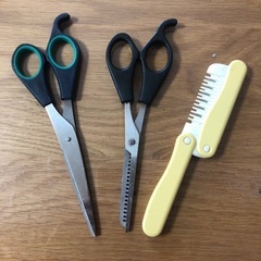 髪切りハサミ