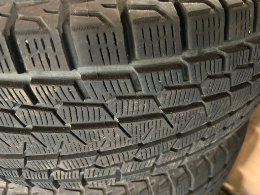 トヨタ60ハリアースタッドレスホイール付き
