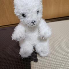 シロクマ　ぬいぐるみ