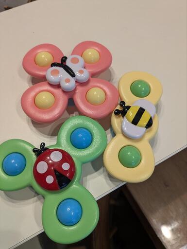 SNSで話題！ハンドスピナー　赤ちゃん　ベビー