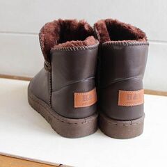新品　内側全てボアのブーツ　23cm　撥水加工の画像