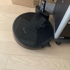 安物のルンバみたいなやつ
