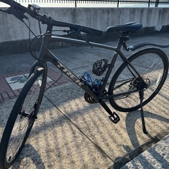 クロスバイク　TREK FX2
