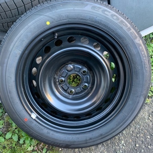 トヨタ新型プリウス60系17インチ 新車外し  純正スチールホイール、タイヤ及び櫢脂ホイール セット