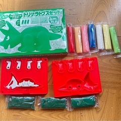 おともだち★ゴールド ねんどで作る トリケラトプスセット こむぎねんど付きの画像