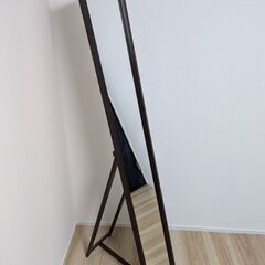 姿見／鏡　高さ148cm幅22cm奥行49cm