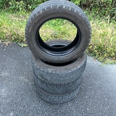 履きつぶしにいかがですか？ナンカン　スタッドレス185/65R15の画像