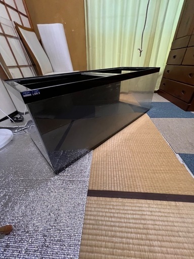 アクリル水槽120㌢