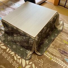 こたつ（かけ布団つき）の画像