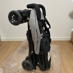 【お値下げ】ベビーカー　折りたたみ可能
