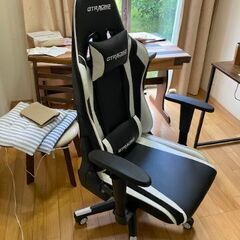 オフィス用チェアの画像
