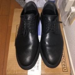 メンズ　スーツ　革靴の画像
