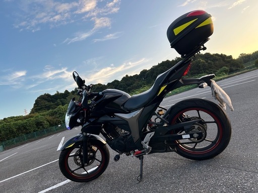 スズキ 
ジグサー150