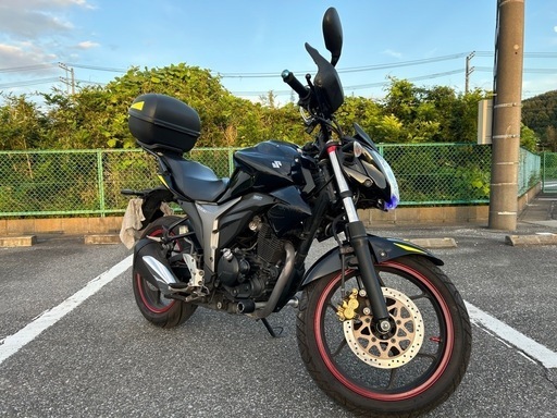 スズキ 
ジグサー150