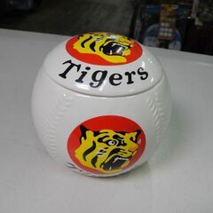 【⑪】阪神タイガース　勝めし　陶器入れ物　2005　小物入れ　弁当容器