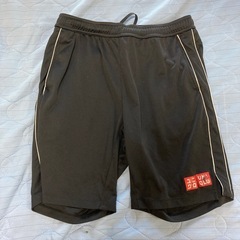 UNIQLO テニスパンツ　Mサイズ