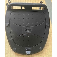 givi ジビ バイク リアボックス 47Lの画像