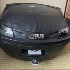 givi ジビ バイク リアボックス 47Lの画像