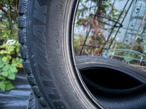 BLIZZAK VRX３215/55/17