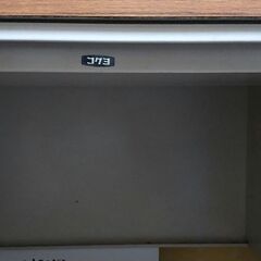 コクヨ事務机の画像