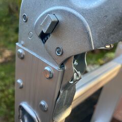 多機能アルミはしご 5.7m プレート付きの画像