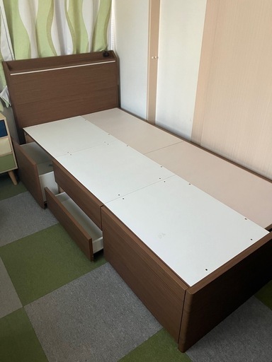 シングルベッド