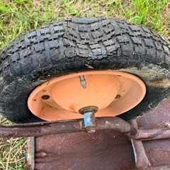 中古　一輪車　ネコの画像
