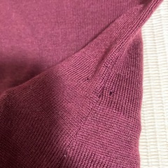 【お渡し済】 102613婦人セーター未使用、難ありの画像