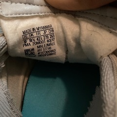adidasシューズの画像