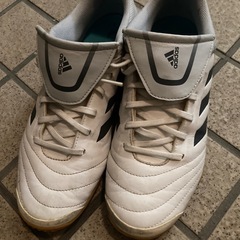 adidasシューズ