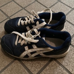 asicsシューズ