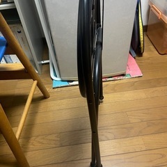 畳めるパイプ丸椅子の画像