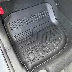 現行型フィット4専用　立体ラバーマットの画像
